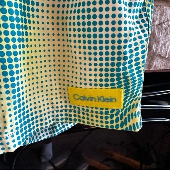 Calvin Klein swimwear men’s swim trunks size small - Picture 2 of 8